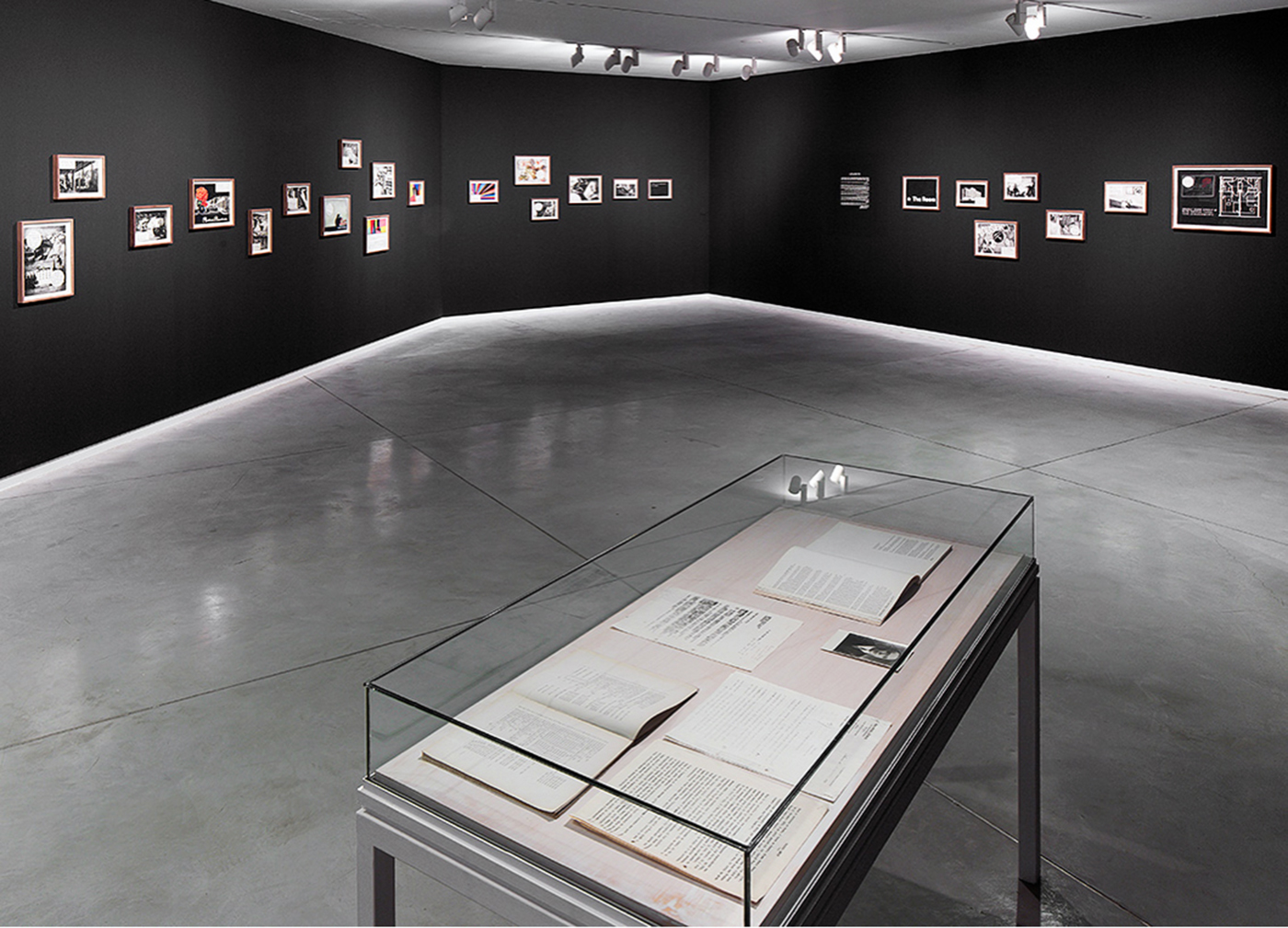 Exhibition view - Marcel Van Eeden