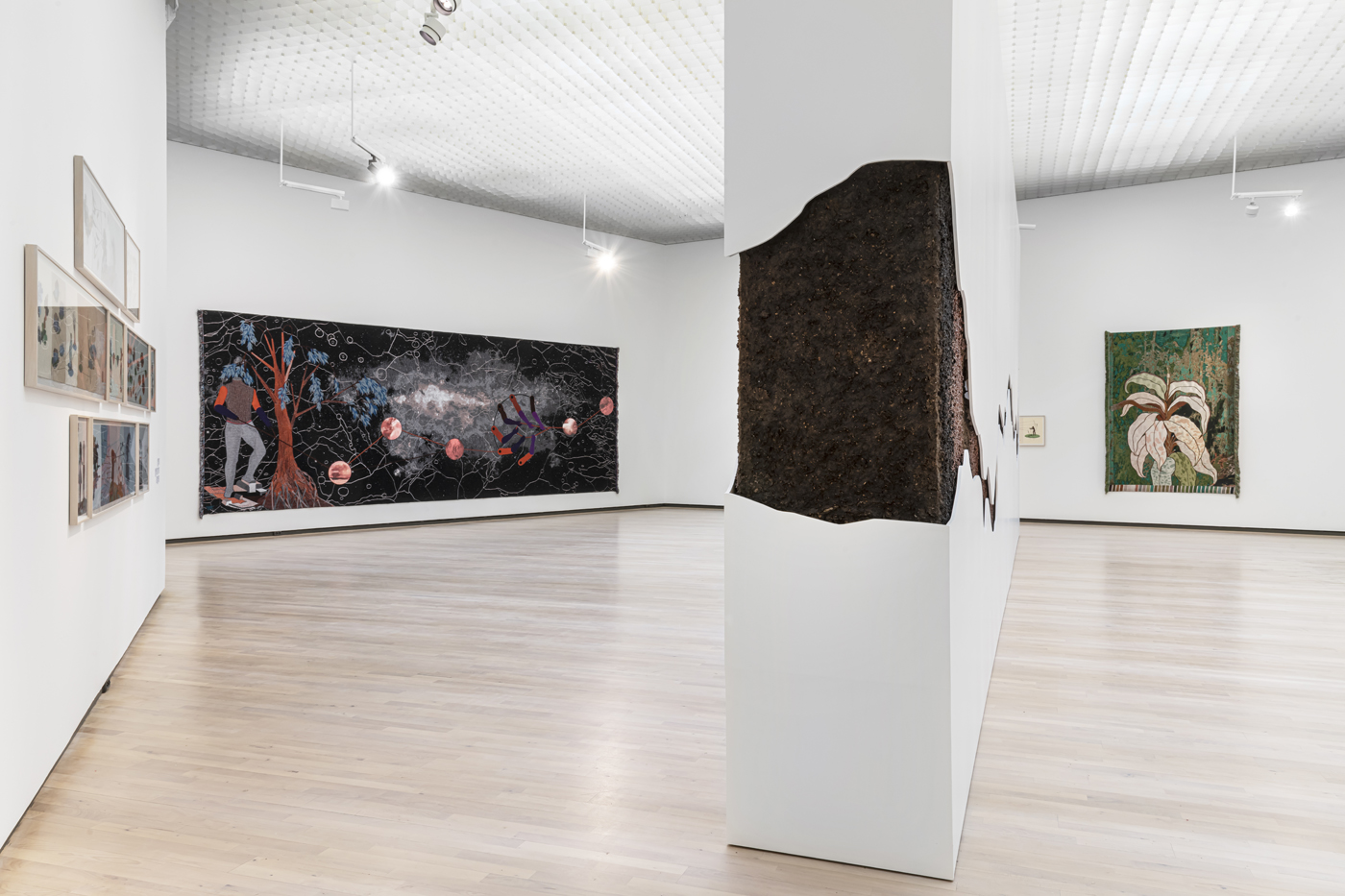 Installation view : Uncertain Where the Next Wind Blows , 13.11-24.05.21