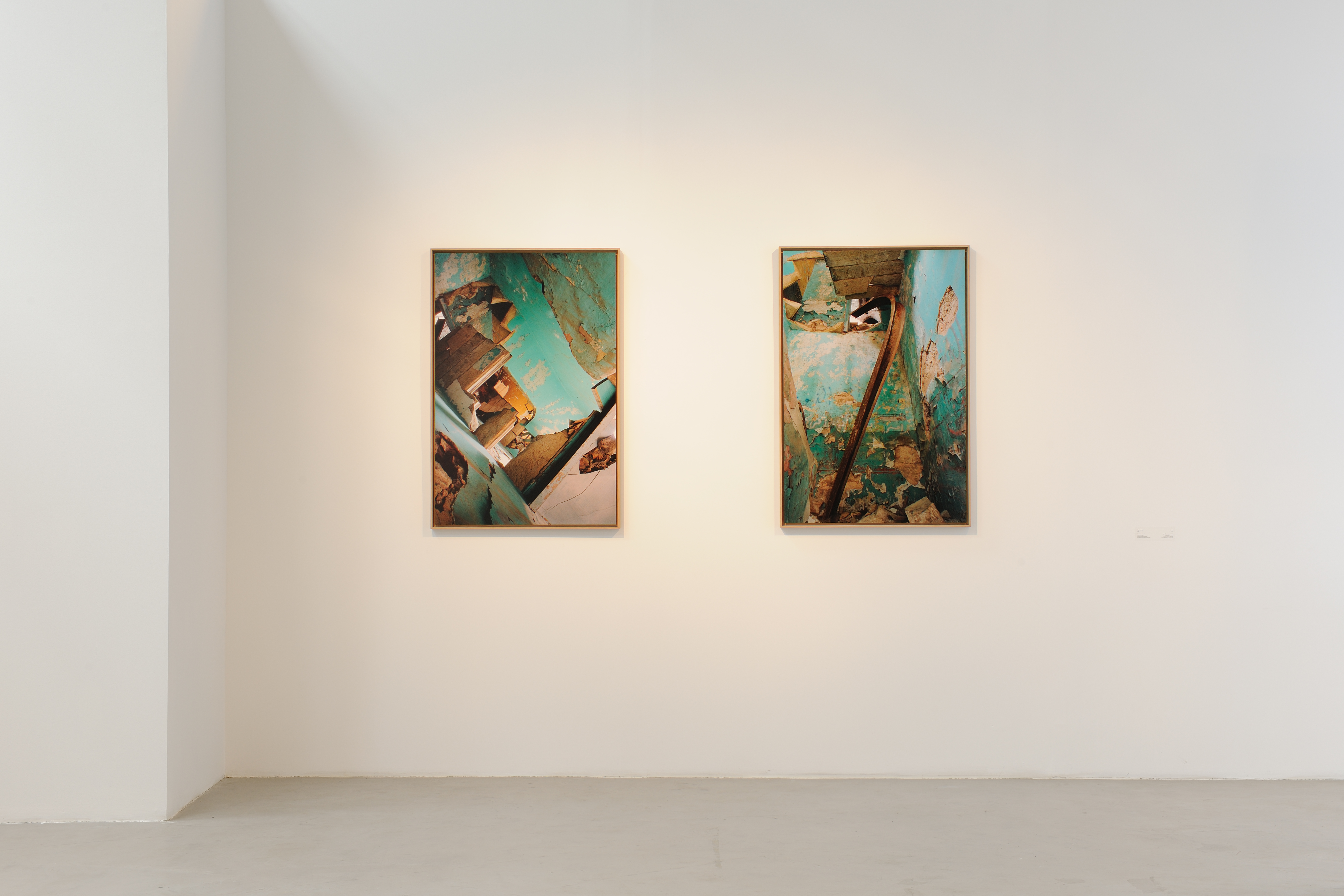 Joana Hadjithomas & Khalil Joreige - How soon is now : a Tribute to Dreamers